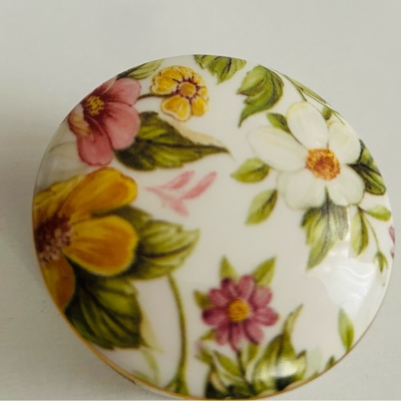 New Vintage Floral Staffordshire Box Bethany made Staffordshire England British - Picture 3 of 15